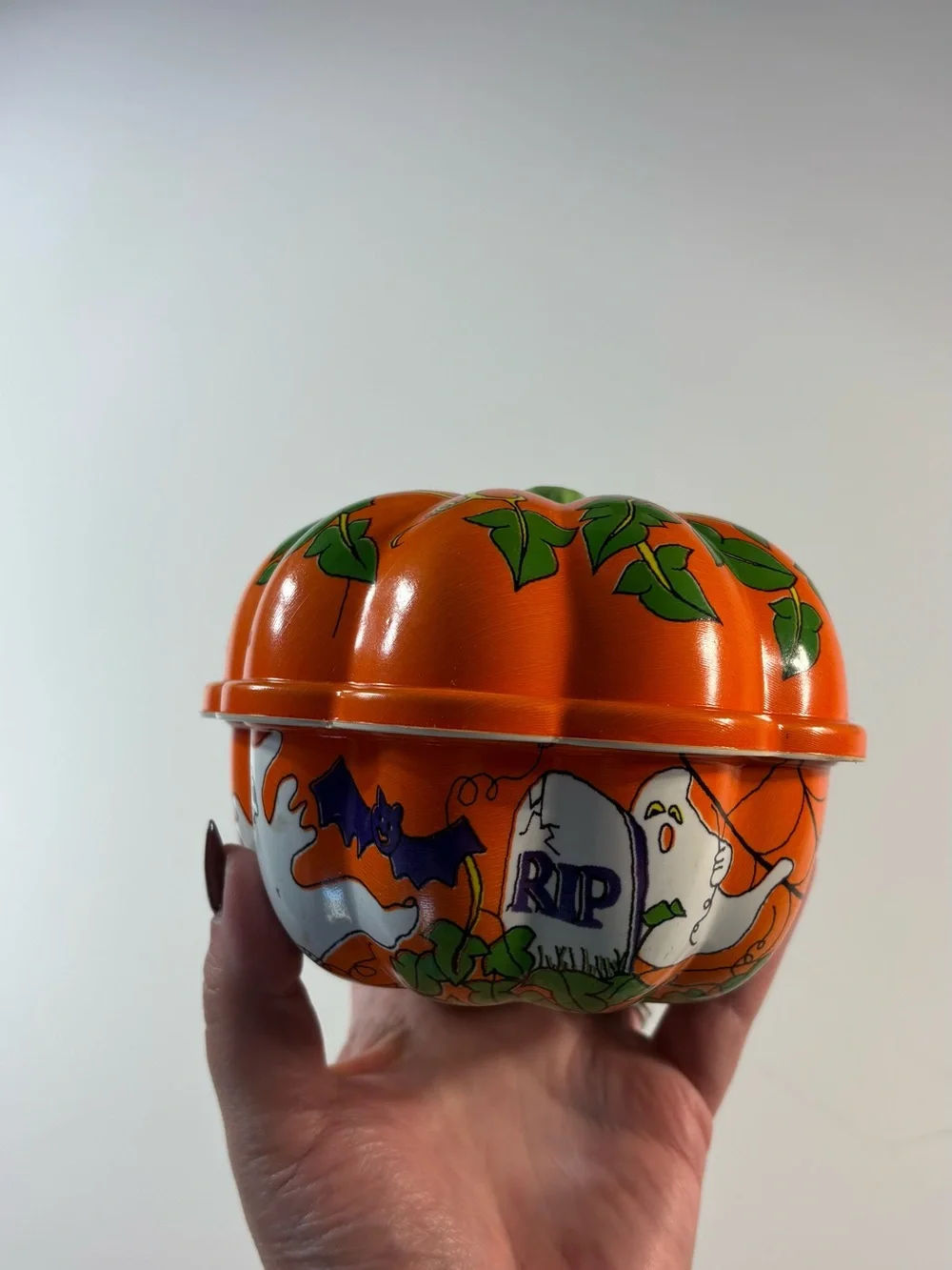VTG LOT 1995 Halloween Purple Plastic Candy Bowls Pumpkin Haunted House Ghosts